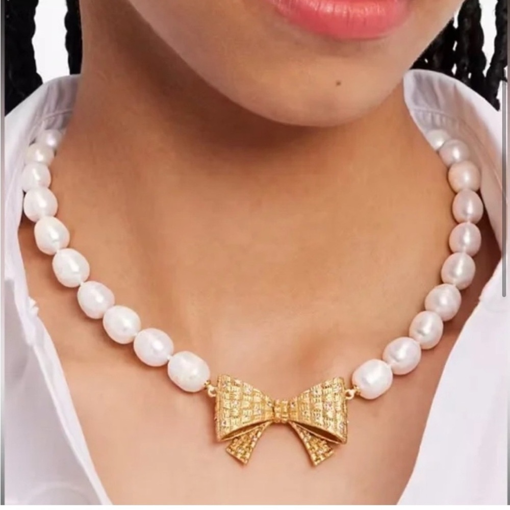 Kate Spade Wrapped In A Bow Pearl Necklace NEW - Picture 4 of 5